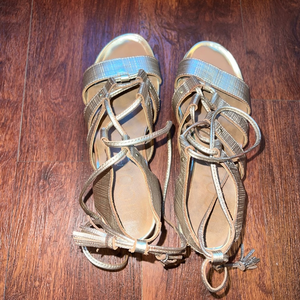 Gold Gladiator Platforms - Picture 3 of 3